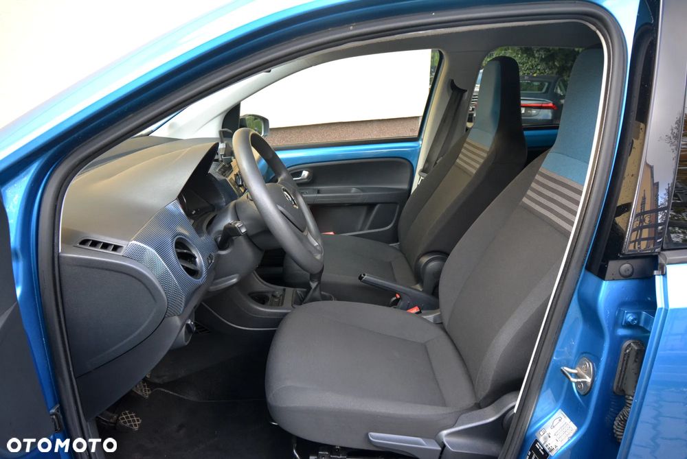 Volkswagen up! (BlueMotion Technology) move - 12