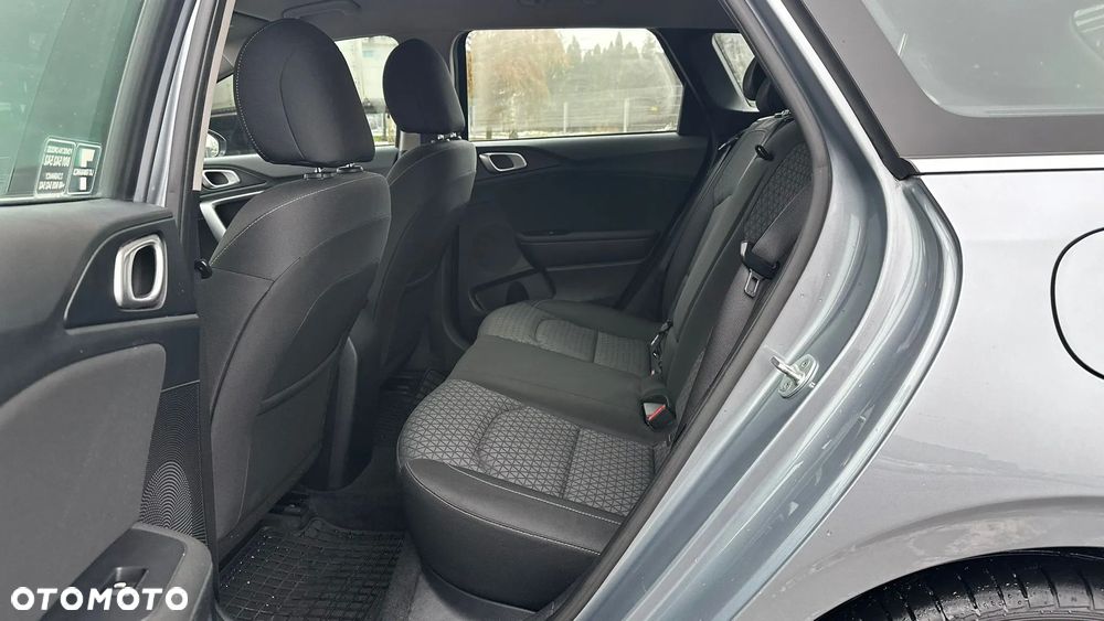 Kia Ceed 1.5 T-GDI L Business Line DCT - 14