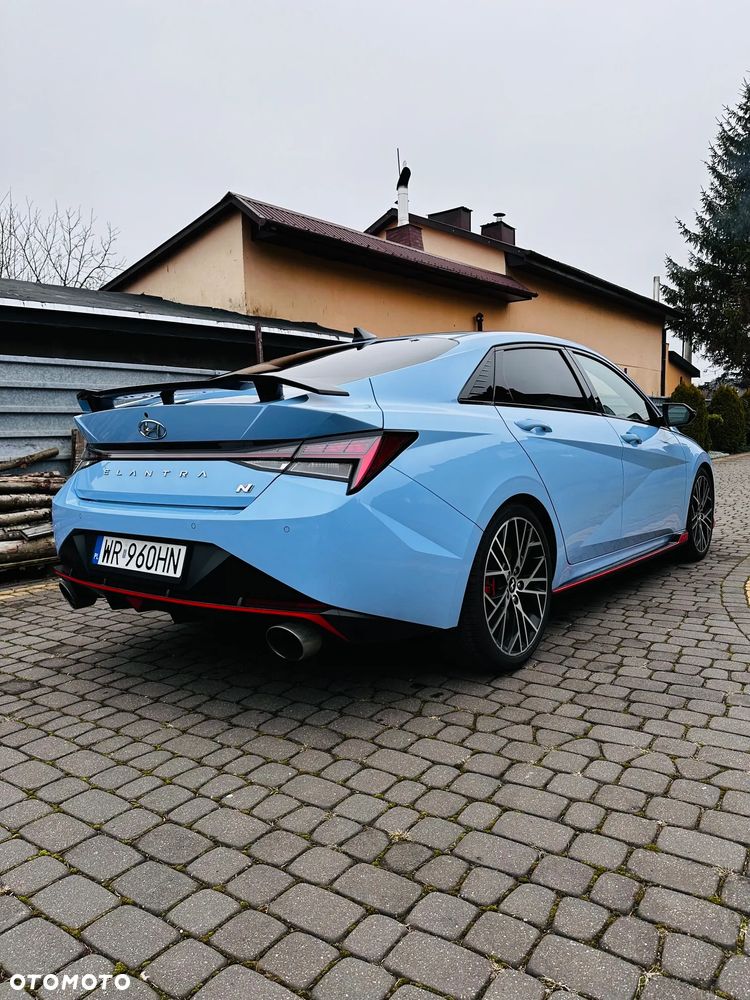 Hyundai Elantra - 3