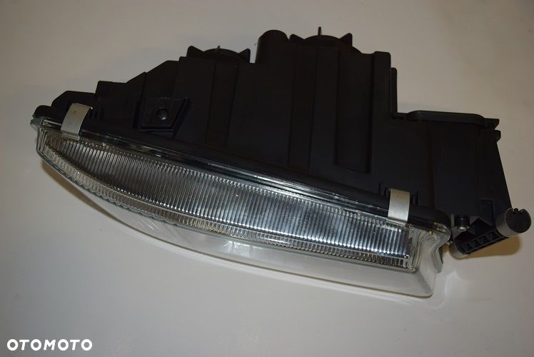 MAN TGS TGX HALOGEN HALOGENY PRAWY NOWY - 2