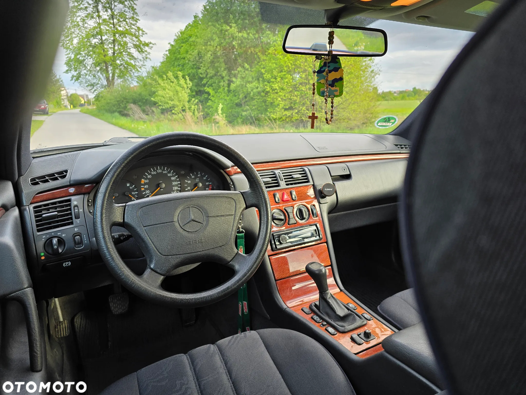 Mercedes-Benz Inny - 22
