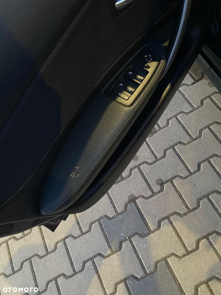 BMW Seria 1 118d DPF - 20