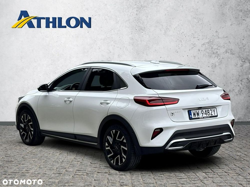 Kia XCeed 1.5 T-GDI Business Line DCT - 3