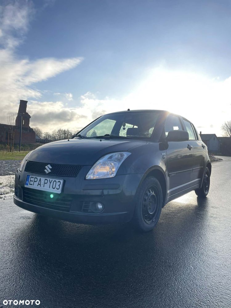 Suzuki Swift - 1