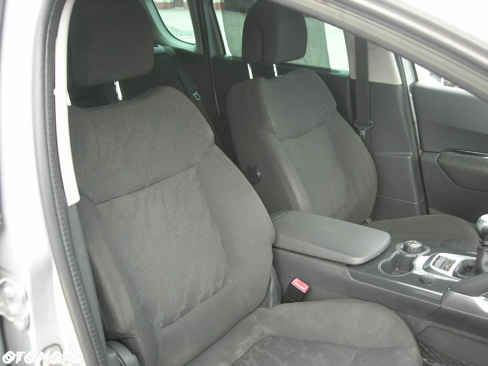 Peugeot 3008 HDi FAP 115 Active - 23