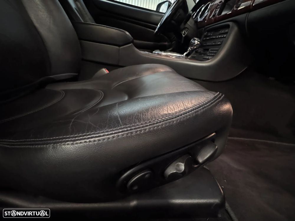 Jaguar XK XKR Cabriolet - 12