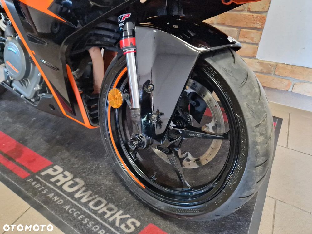 KTM RC 390 - 30