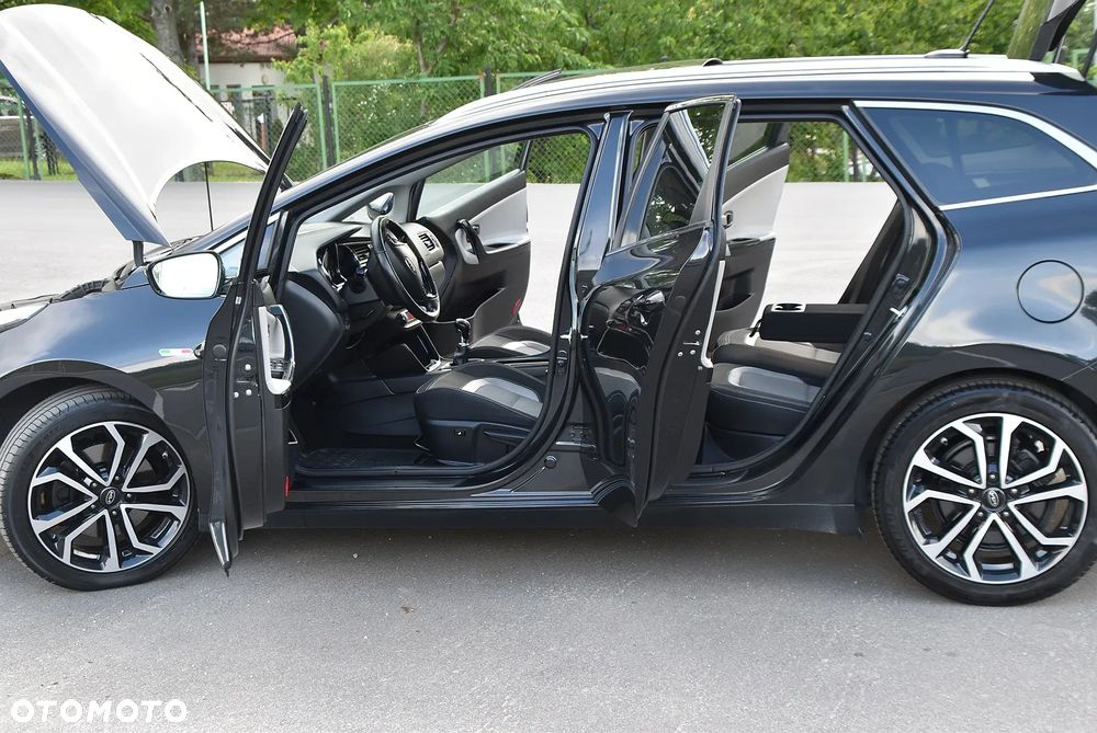 Kia Ceed - 8