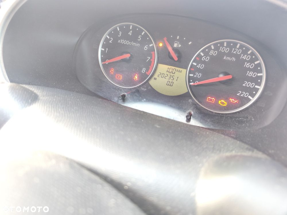 Nissan Micra - 4
