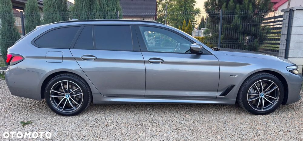 BMW Seria 5 530e xDrive M Sport sport - 39