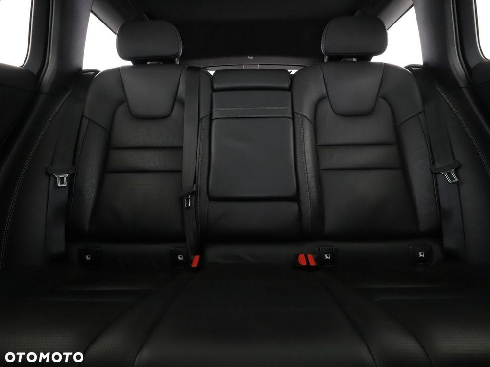 Volvo V60 T8 AWD Twin Engine Geartronic R-Design - 20