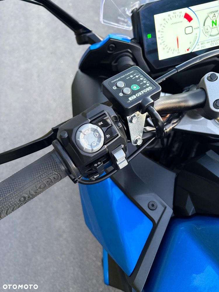 Suzuki GSX 1000 - 12