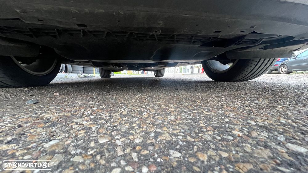 VW Passat Alltrack 2.0 TDi DSG 4Motion - 48