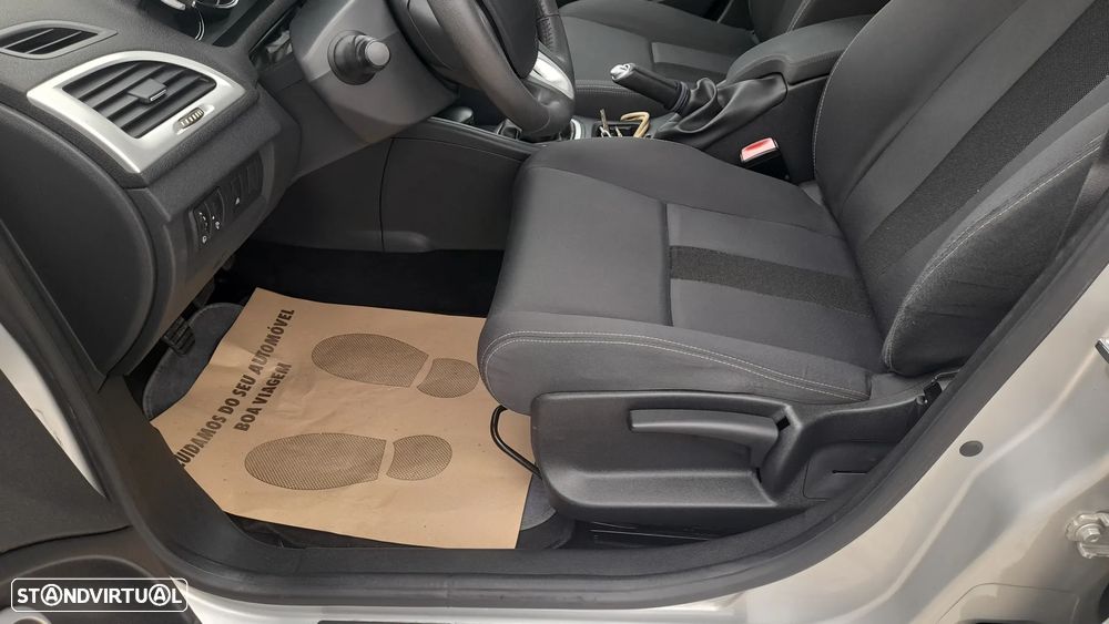 Renault Mégane 1.5 dCi Dynamique - 15