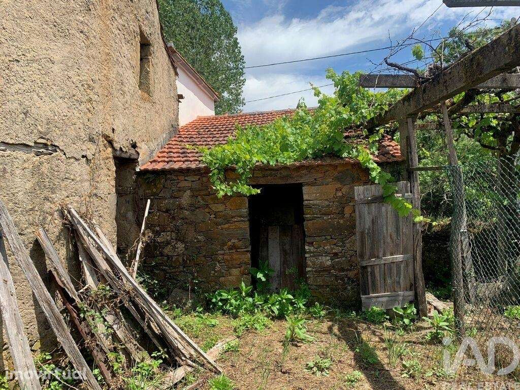 Casa de aldeia em Pedrógão Grande de 181,00 m2 - Grande imagem: 4/25