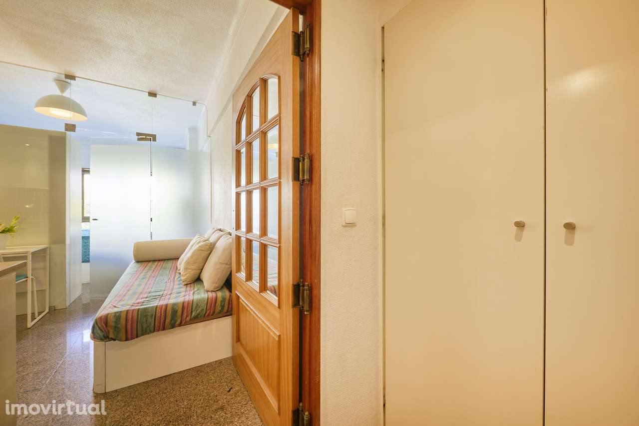 T1+ 1  LOFT c/  quarto casal +sala c/ Sofá cama em Zona Nobre - Grande imagem: 4/24