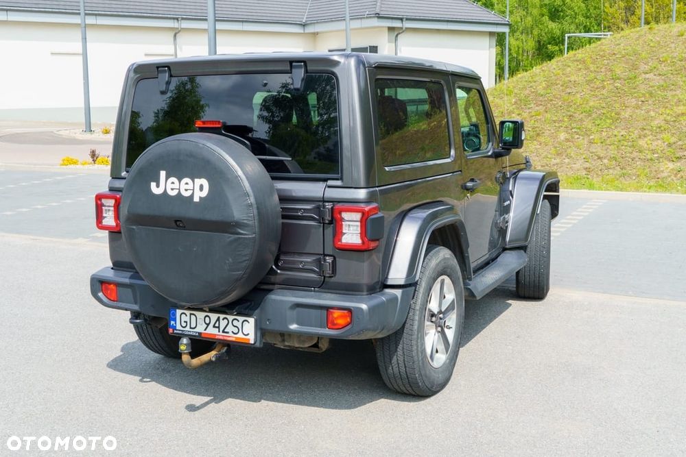 Jeep Wrangler - 4