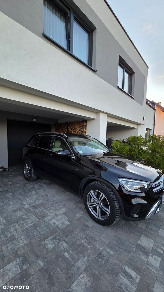 Mercedes-Benz GLC - 4