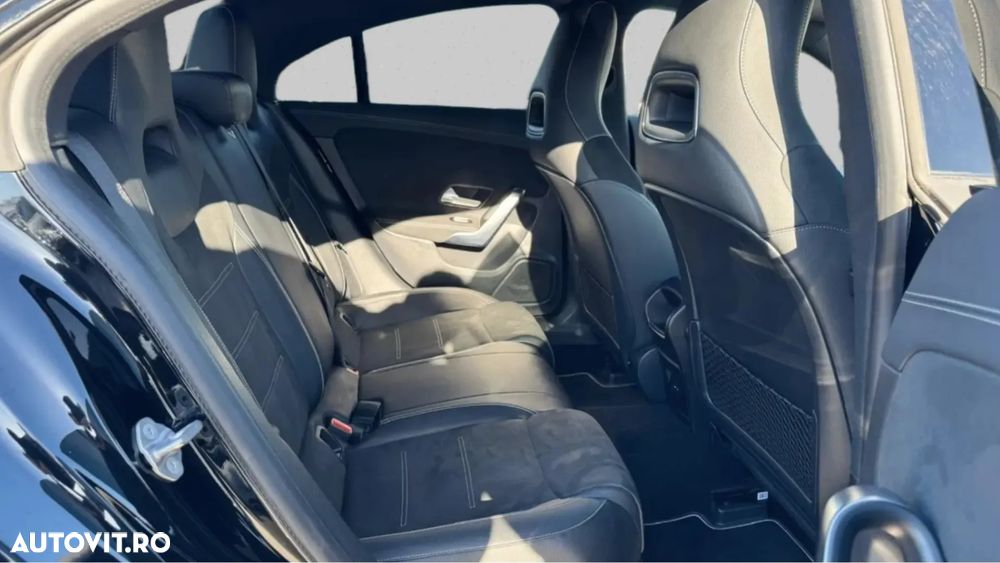 Mercedes-Benz CLA 250 - 17