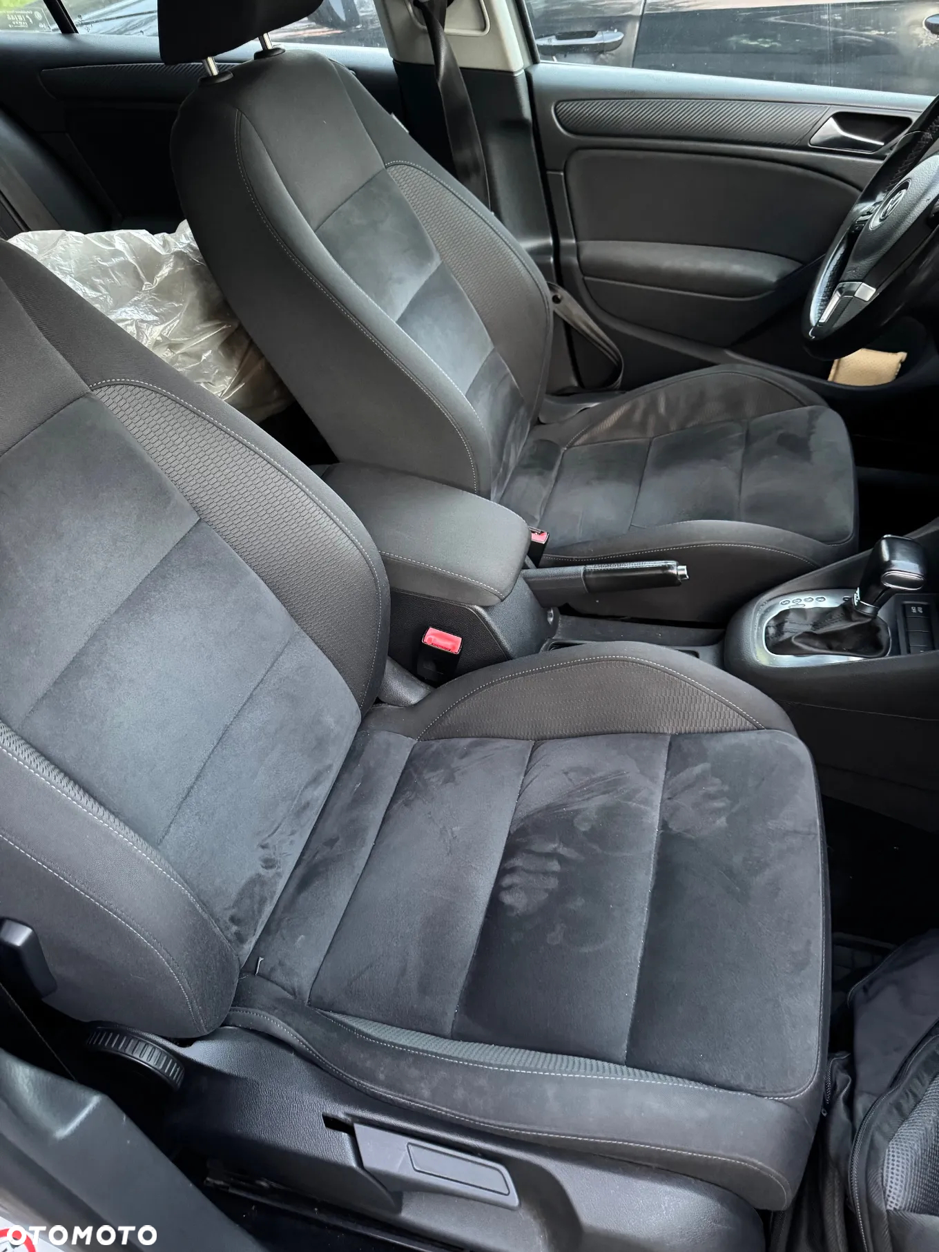 Volkswagen Golf VI 1.4 TSI Highline DSG - 12