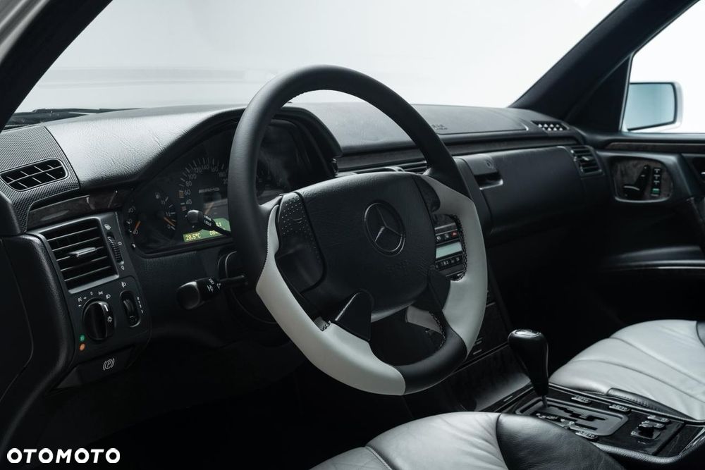 Mercedes-Benz Klasa E - 11