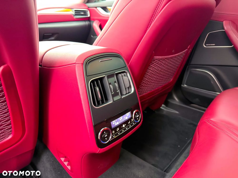 Maserati Levante S Q4 - 17