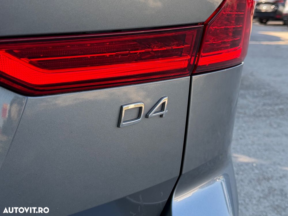 Volvo XC 60 D4 Geartronic Momentum Pro - 28