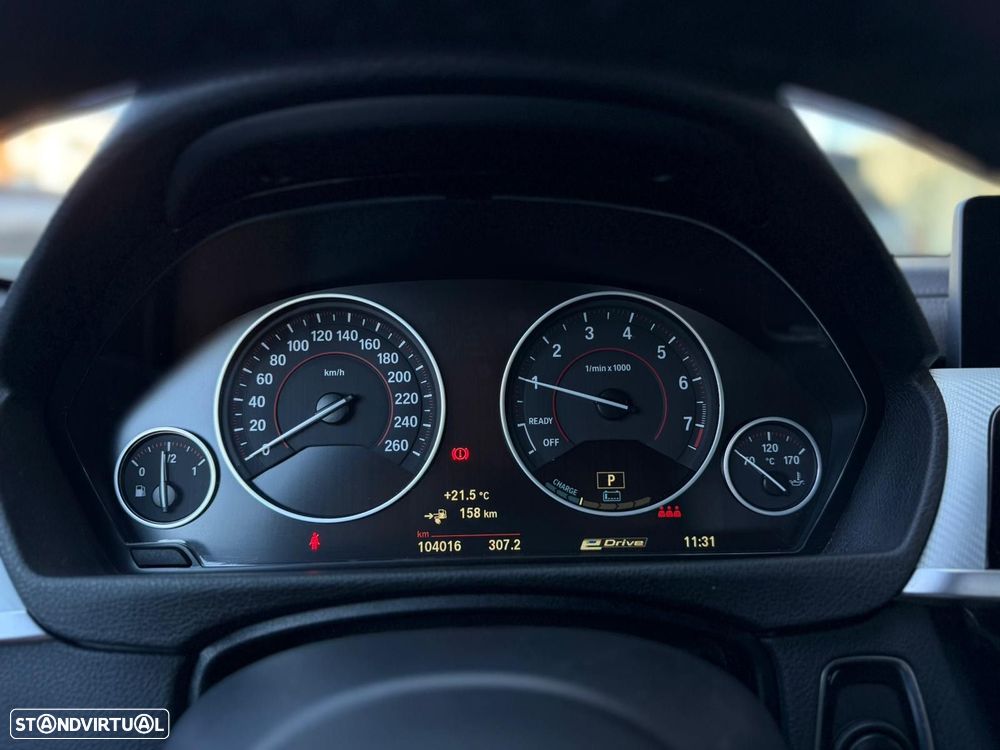 BMW 330 - 21
