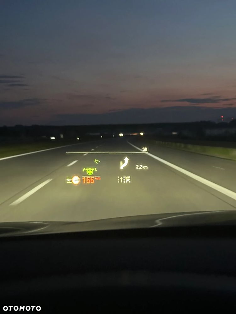 BMW Seria 5 520d mHEV - 12