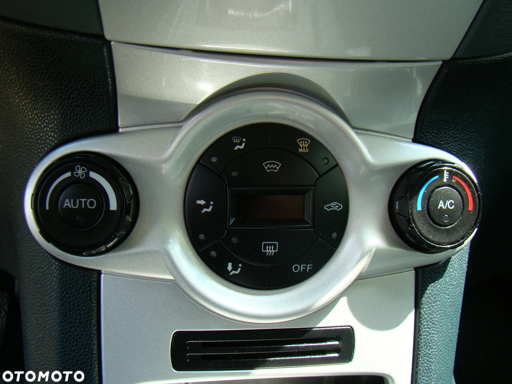 Ford Fiesta - 22