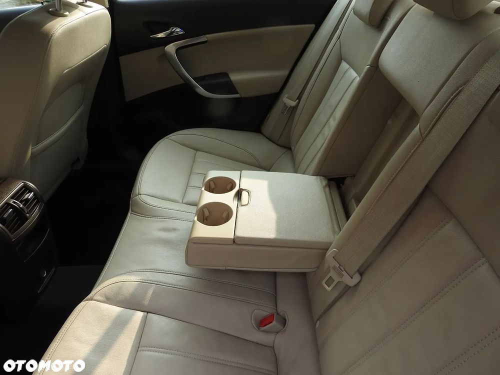 Opel Insignia 2.0 ECOTEC DI Turbo 4x4 ecoFLEX Start/Sto Business Innovation - 7