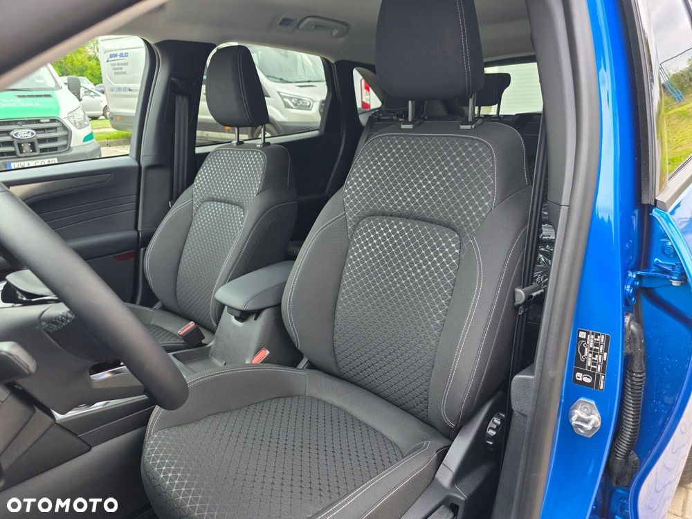 Ford Kuga - 16