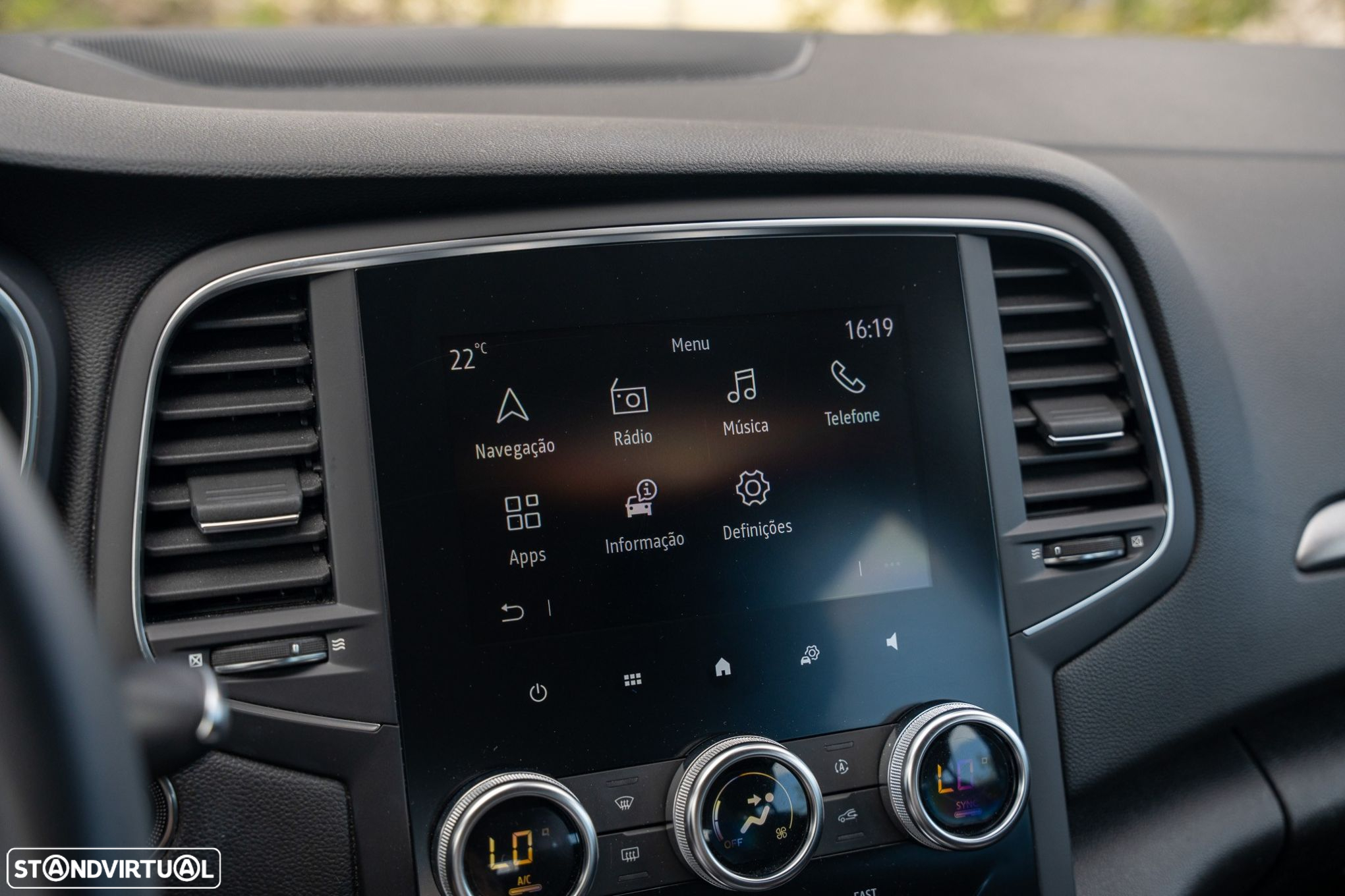 Renault Mégane Sport Tourer 1.6 E-Tech Plug-In Limited - 12