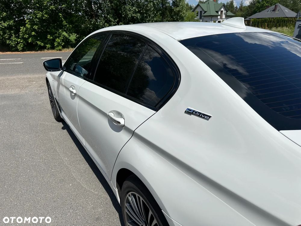 BMW Seria 5 530e iPerformance - 3