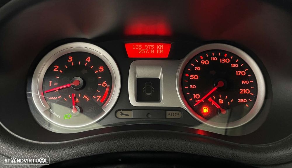 Renault Clio 1.2 16V Pack - 19