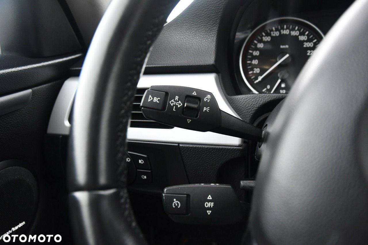 BMW Seria 3 - 34