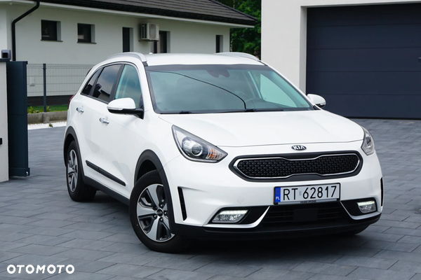Kia Niro 1.6 GDI Hybrid L Business Line