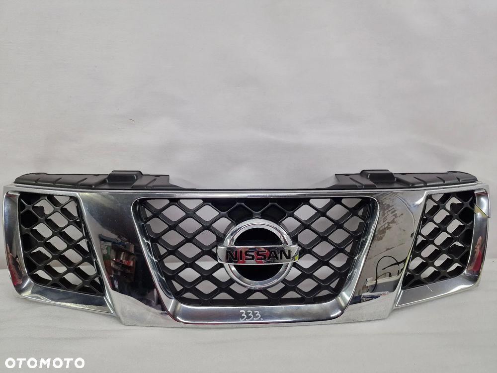 NISSAN NAVARA III D40 / PATHFINDER 05- ATRAPA / GRILL PRZEDNI PRZÓD , NR 62310EBXXX / 62310EB400 , NR AUKCJI GL333 - 1