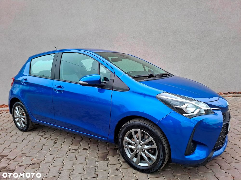 Toyota Yaris 1.5 Premium - 10