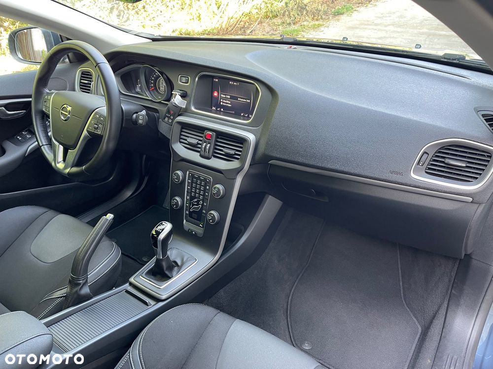 Volvo V40 T2 Ocean Race - 17