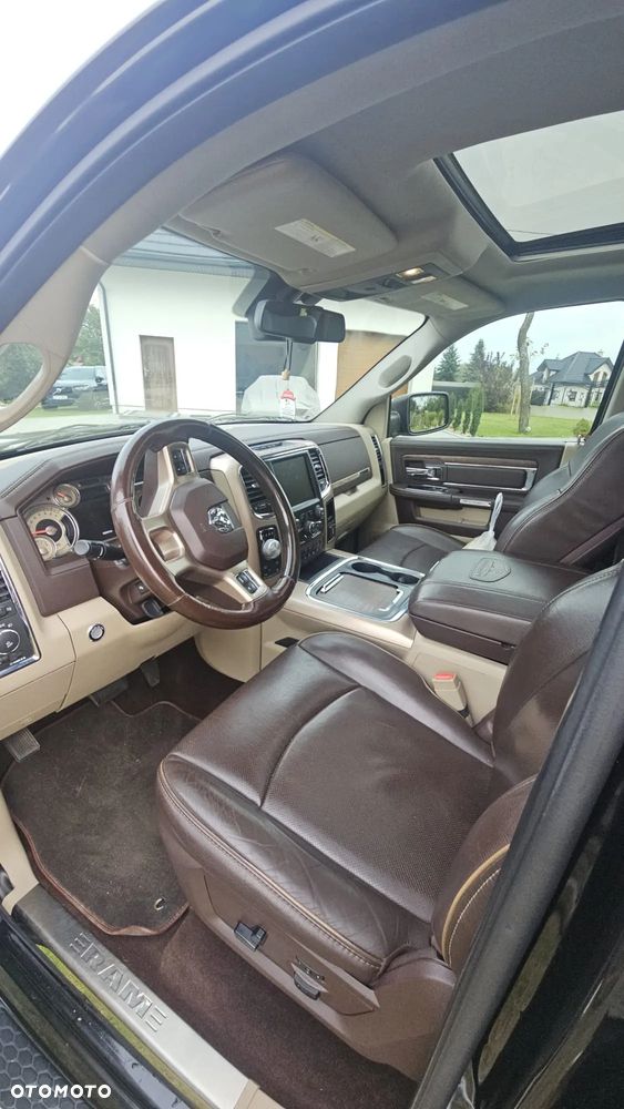 Dodge RAM 1500 5.7 4x4 - 8