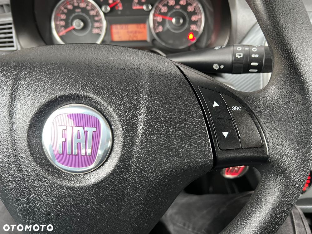 Fiat Punto 1.4 Multiair Lounge S&S - 31
