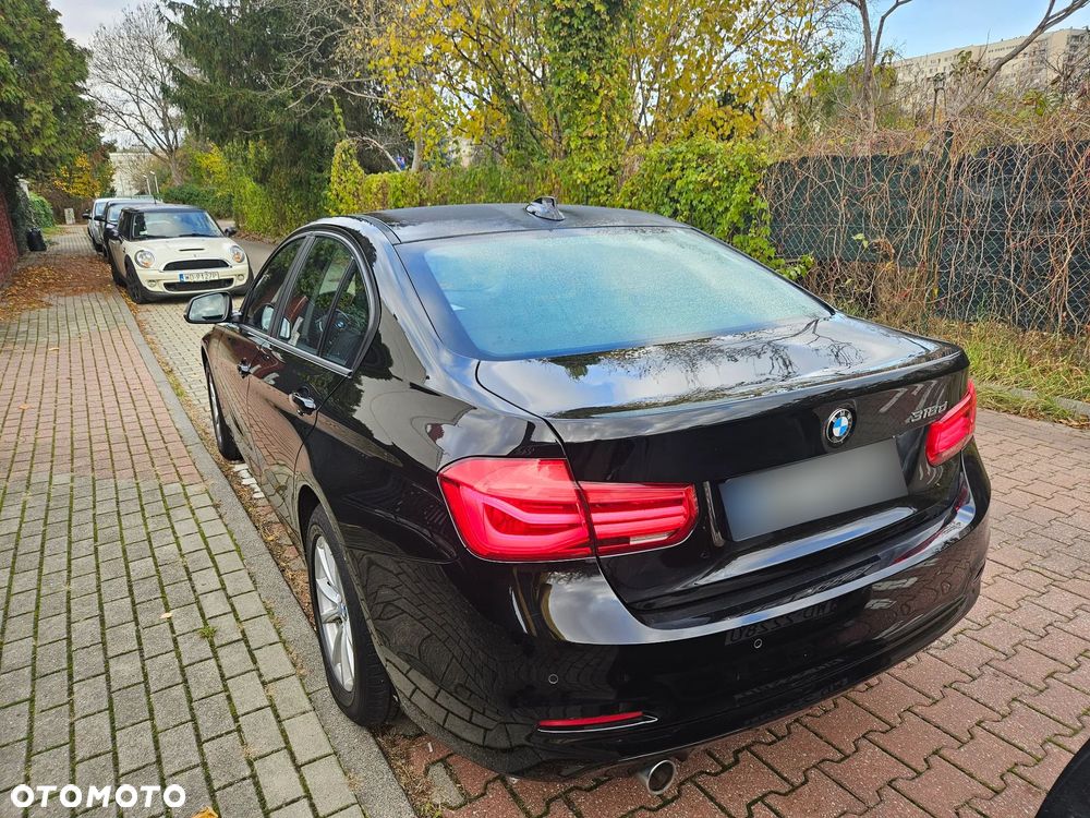BMW Seria 3 318d - 3