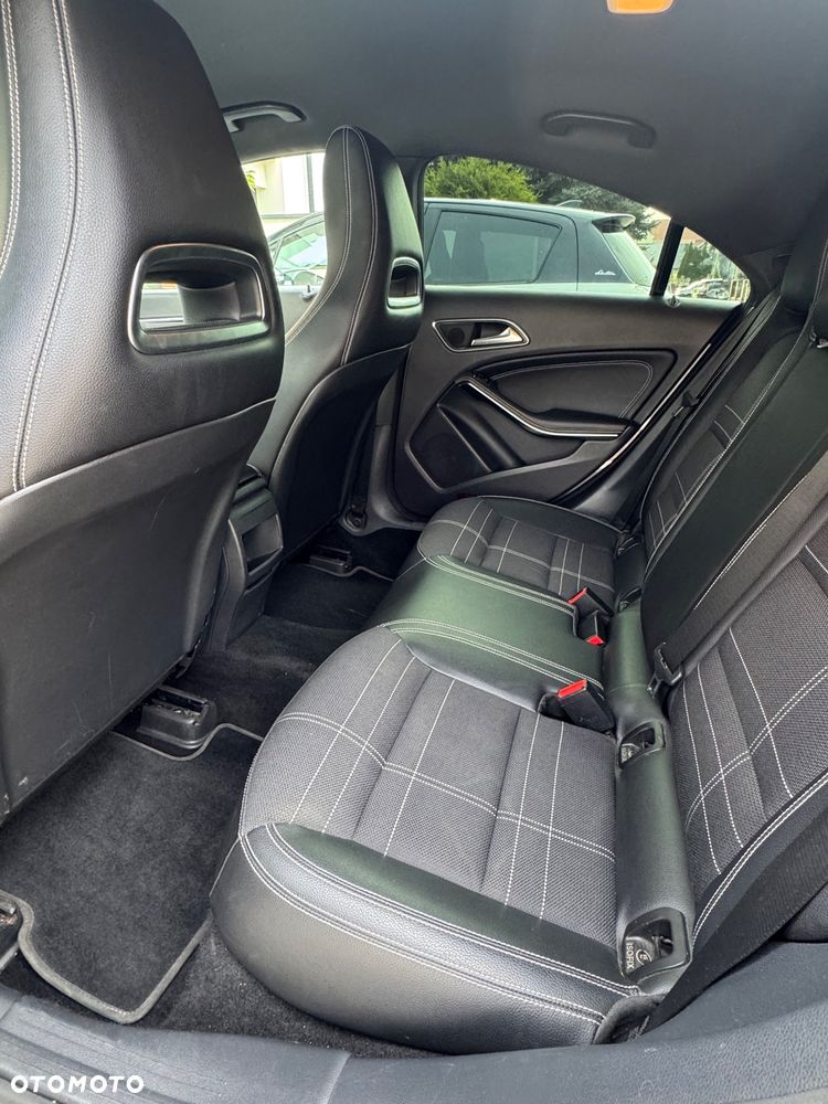 Mercedes-Benz CLA - 23