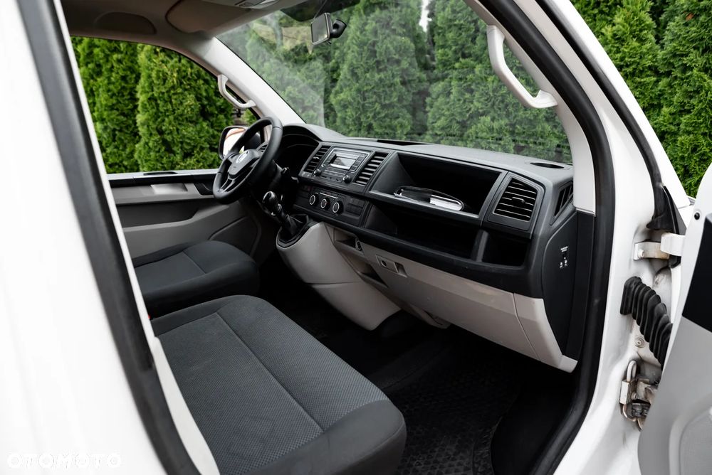 Volkswagen Transporter - 23