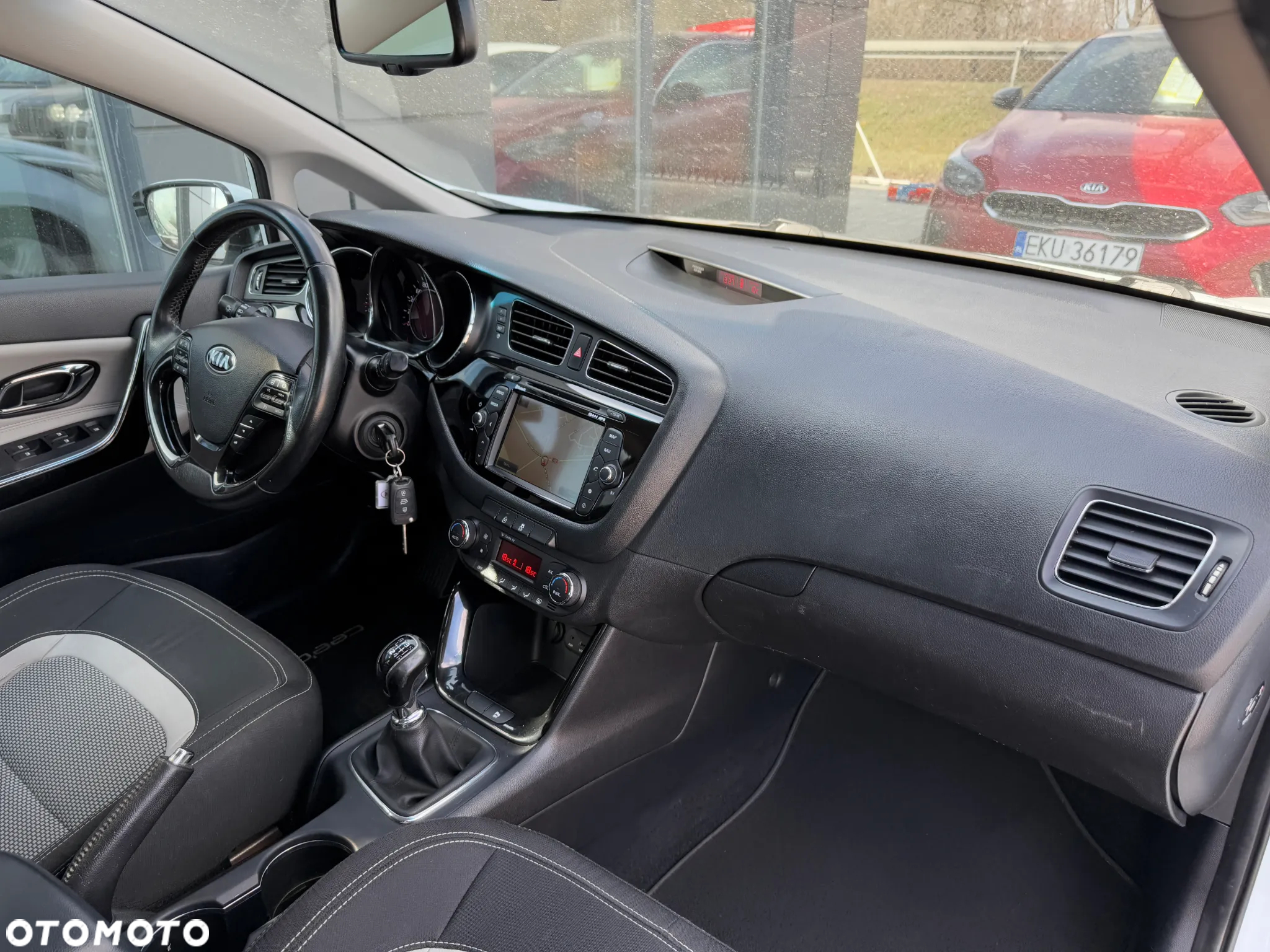 Kia Ceed 1.6 GDI ISG Spirit - 25