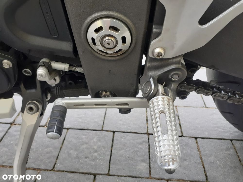 Triumph Speed Triple - 27