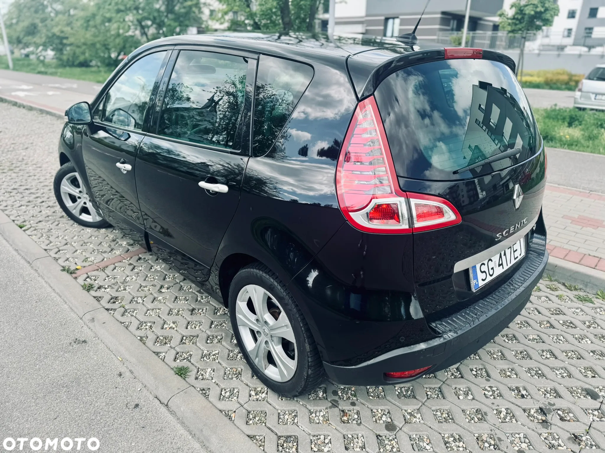Renault Scenic 1.6 dCi Energy Privilege - 15