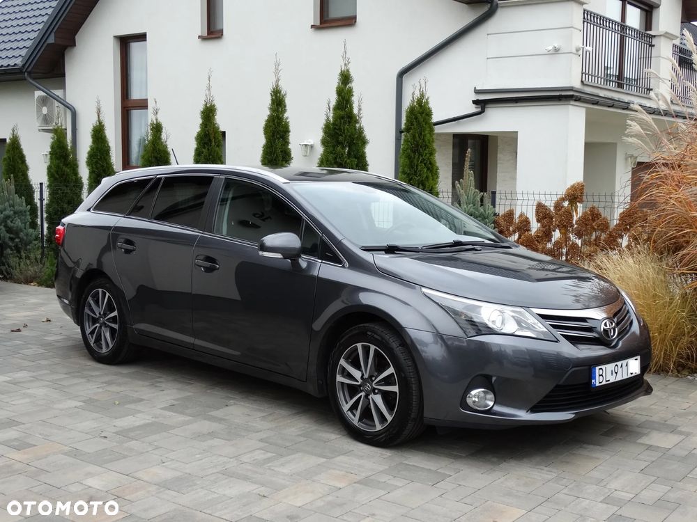 Toyota Avensis Combi 1.8 Business Edition - 24