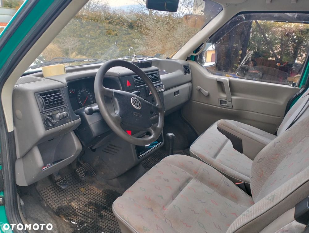 Volkswagen Transporter - 8